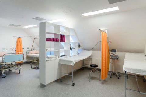 OPZ Weilheim Aufwachraum OP-Zentrum OPZ Weilheim Ambulante OP Operation Arthroskopie